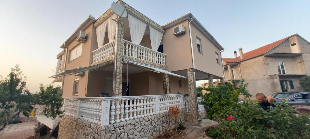 Apartments Adriana Bilice Exterior photo